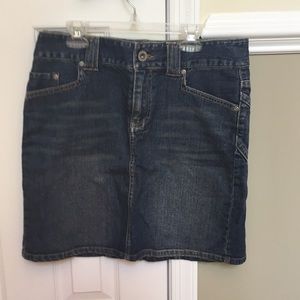 American eagle jean skirt.